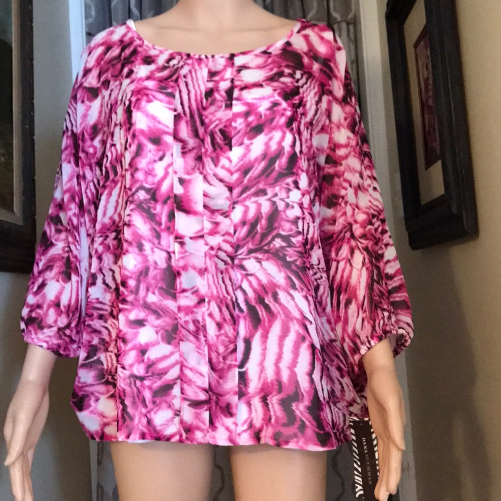 BNWT Dana Bachman Size XL Pink Batwing Top